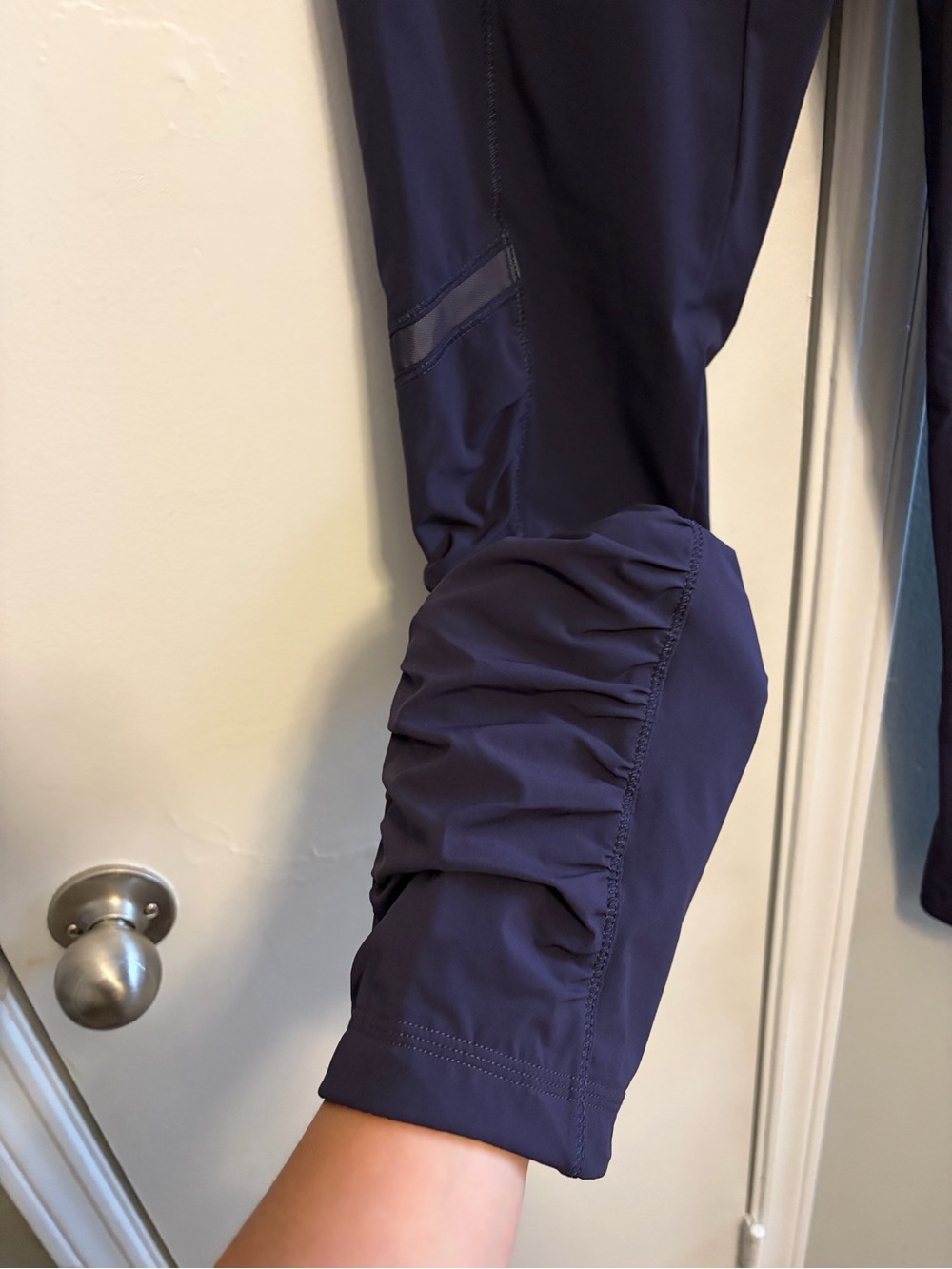 Lululemon Runderful Pant - Picture 7 of 11